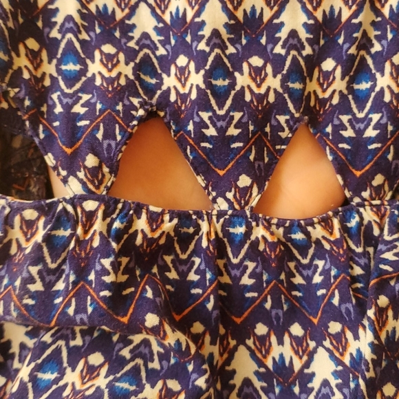 H&M cutout dress - Picture 2 of 4